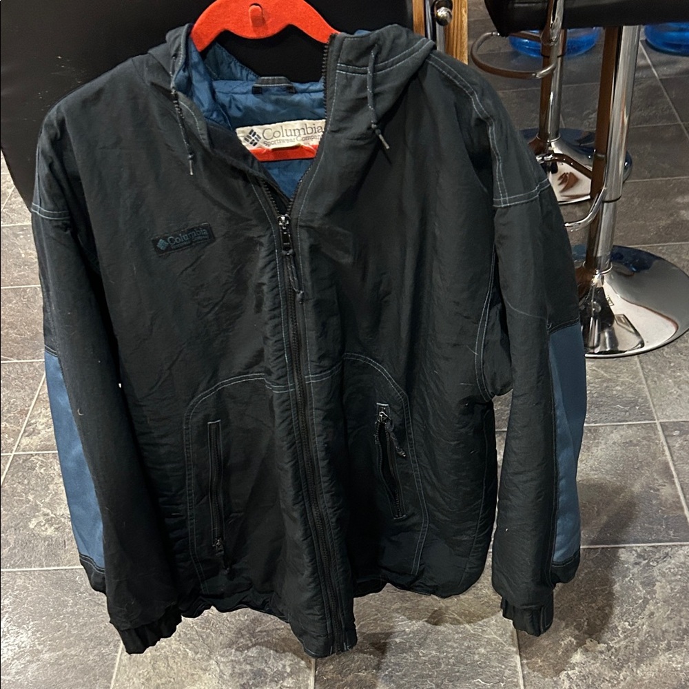 Columbia Men's Black and Blue Performance Jacket